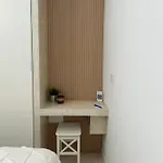 아파트 Kira