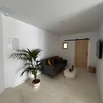 Kira Apartament