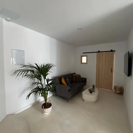 Kira Διαμέρισμα