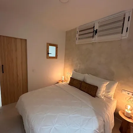 Kira Playa Blanca (Lanzarote)